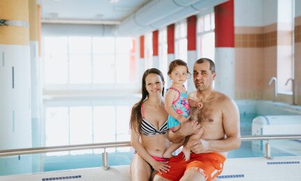 Family ticket for weekdays (2 adults and 1 child) with use of sauna - normal periods