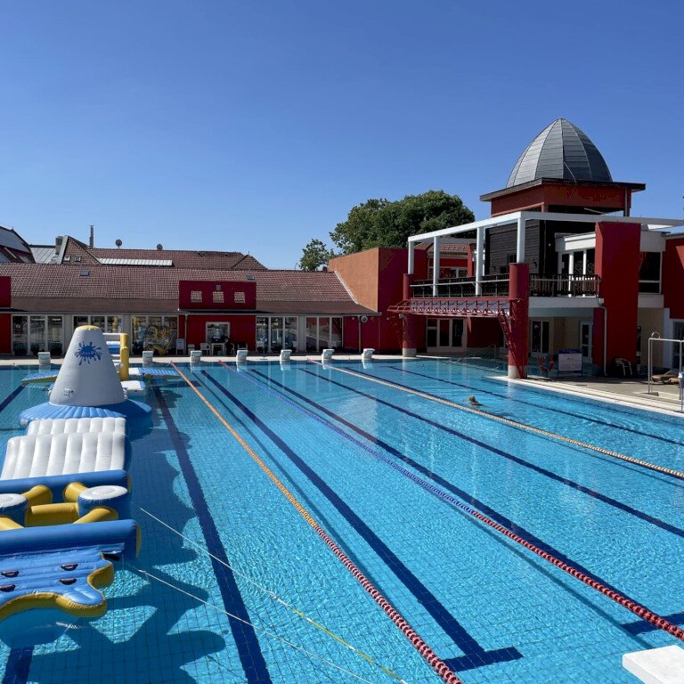 INGYENES VIZES ÉLMÉNYPÁLYA HASZNÁLAT