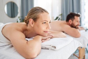 KÉNYEZTETŐ PILLANATOK WELLNESS CSOMAG